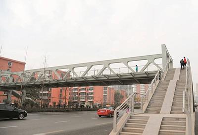 钢结构桁架人行天桥