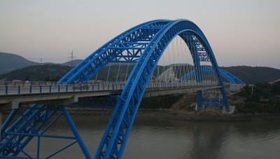 钢结构中承式桁架拱桥